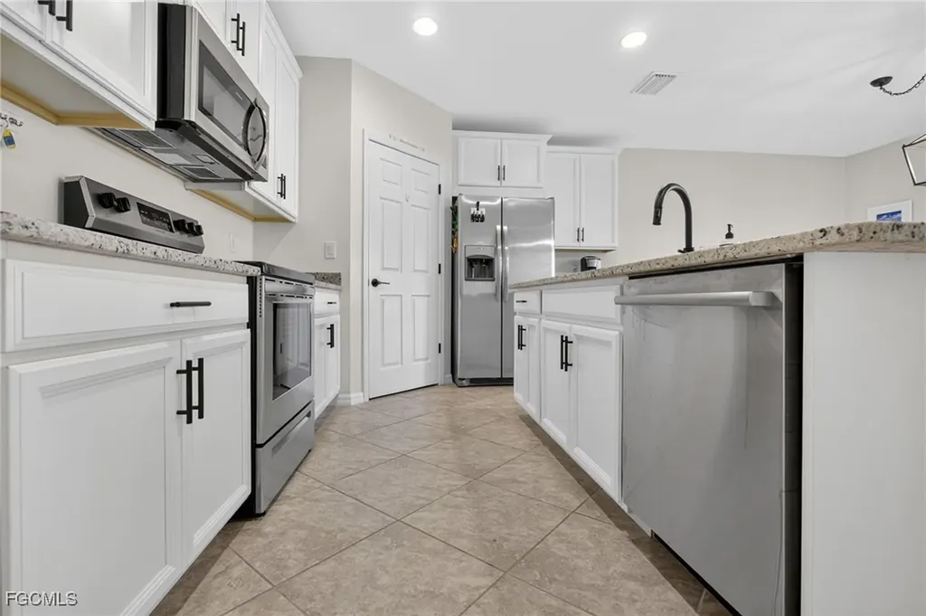 3206 Birchin Lane Fort Myers FL 33916