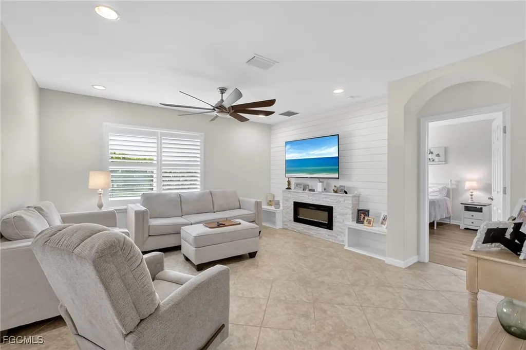 3206 Birchin Lane Fort Myers FL 33916