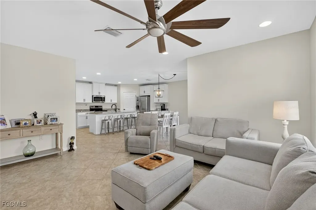 3206 Birchin Lane Fort Myers FL 33916