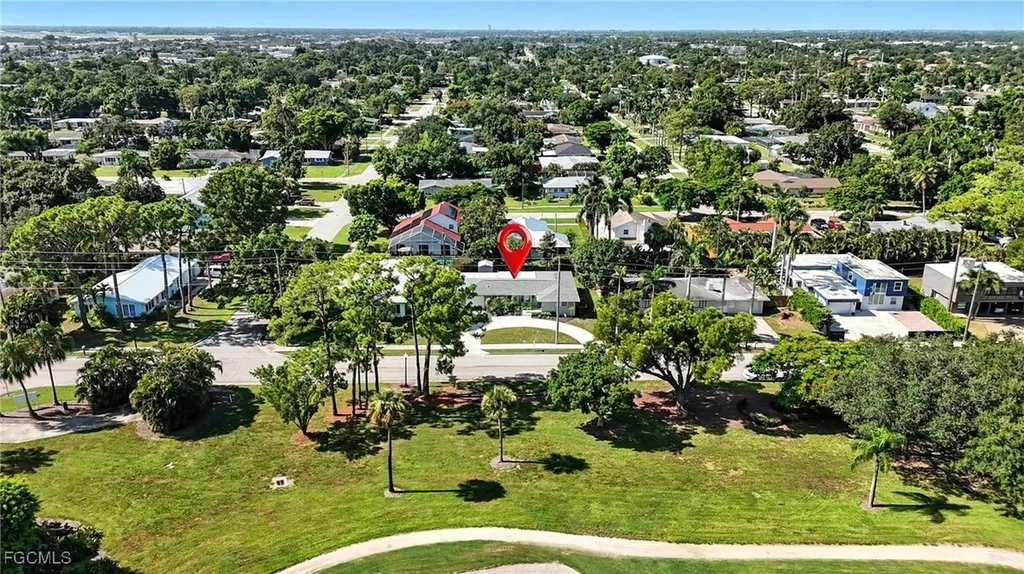 1718 Hill Avenue Fort Myers FL 33901