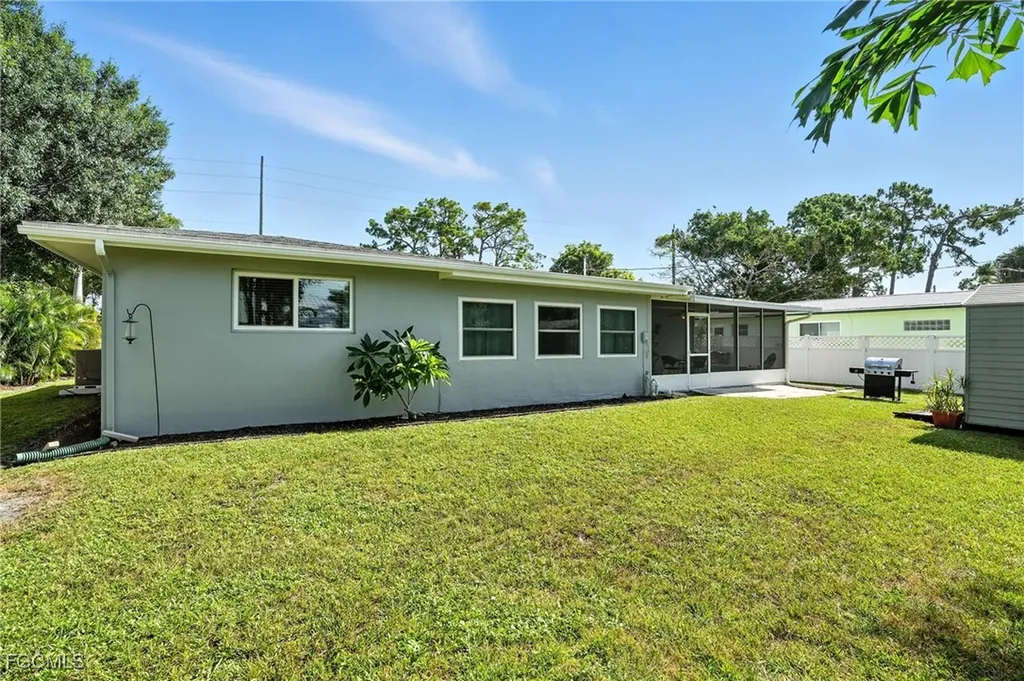 1718 Hill Avenue Fort Myers FL 33901