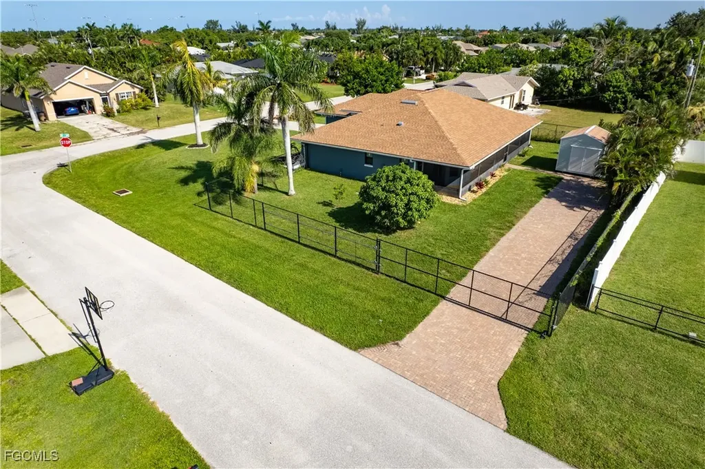 3013 SW 2nd Avenue Cape Coral FL 33914