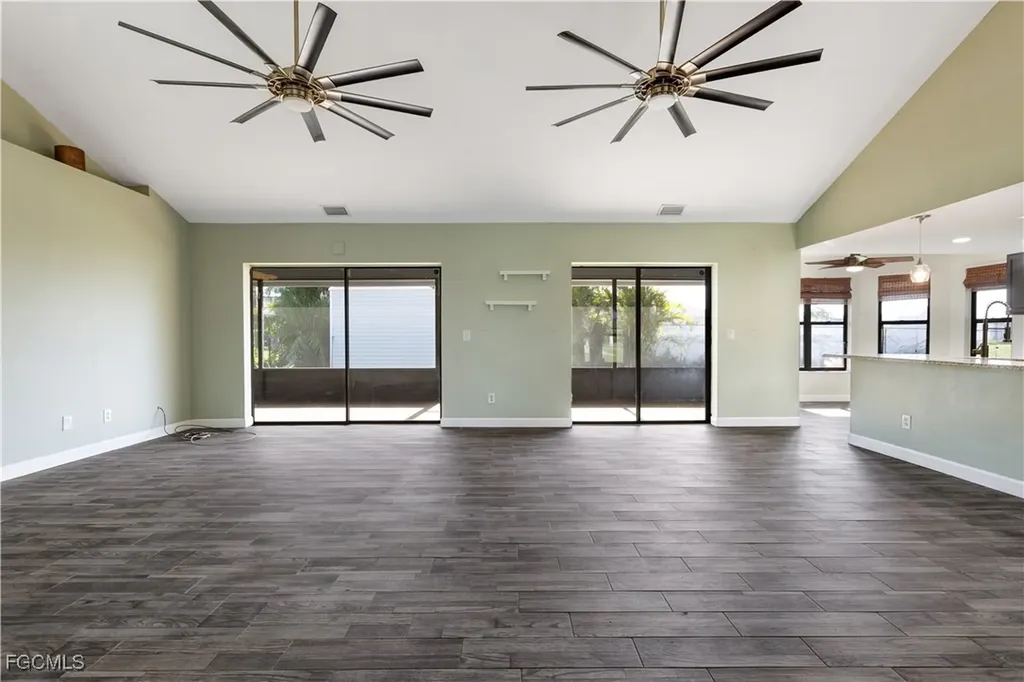 3013 SW 2nd Avenue Cape Coral FL 33914