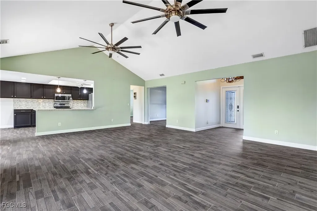 3013 SW 2nd Avenue Cape Coral FL 33914