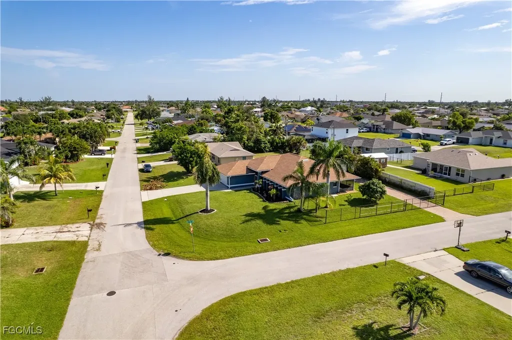 3013 SW 2nd Avenue Cape Coral FL 33914