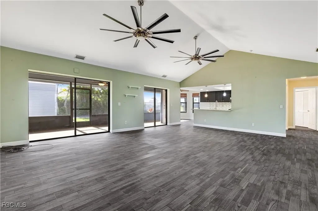 3013 SW 2nd Avenue Cape Coral FL 33914