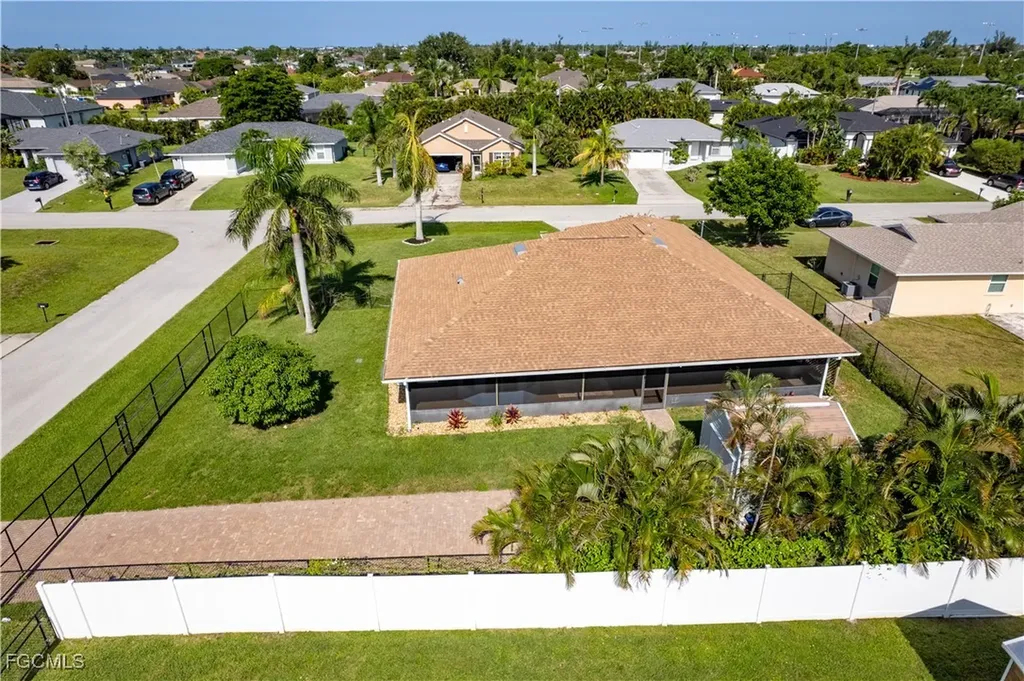 3013 SW 2nd Avenue Cape Coral FL 33914