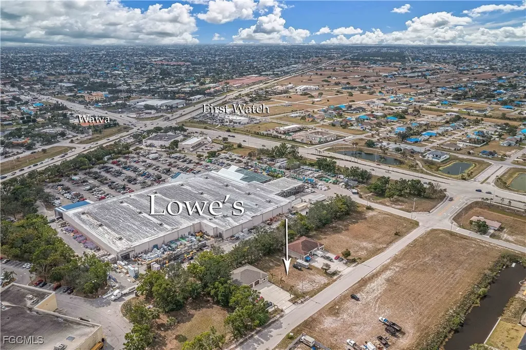 1702 NE 10th Terrace Cape Coral FL 33909