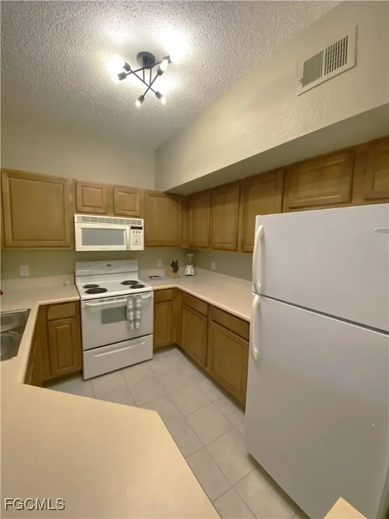 15585 Ocean Walk Circle Fort Myers FL 33908