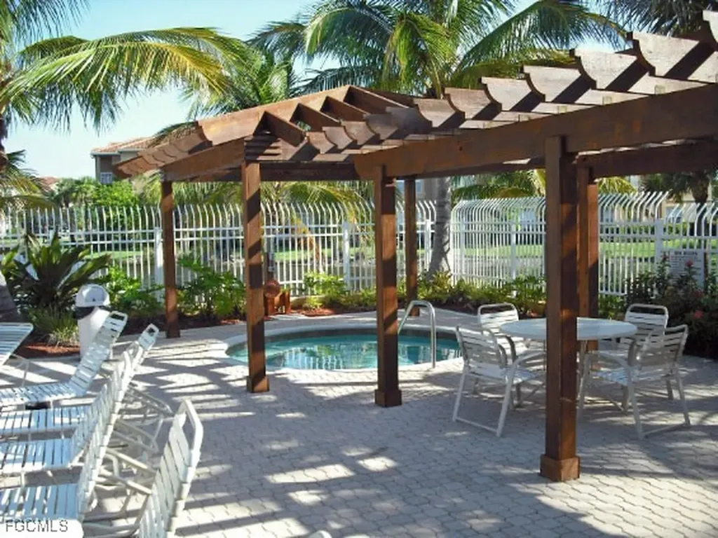 15585 Ocean Walk Circle Fort Myers FL 33908