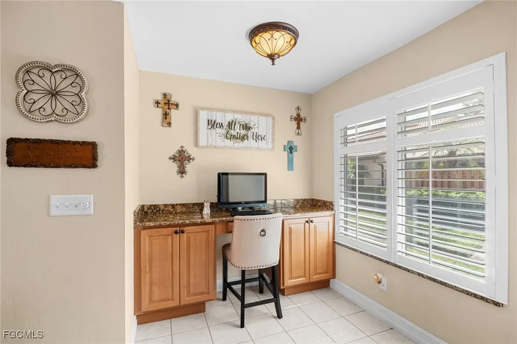 1424 Park Shore Circle Fort Myers FL 33901