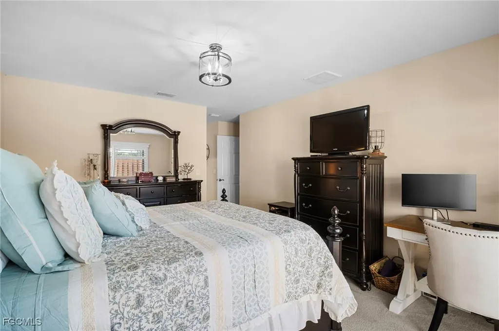 1424 Park Shore Circle Fort Myers FL 33901