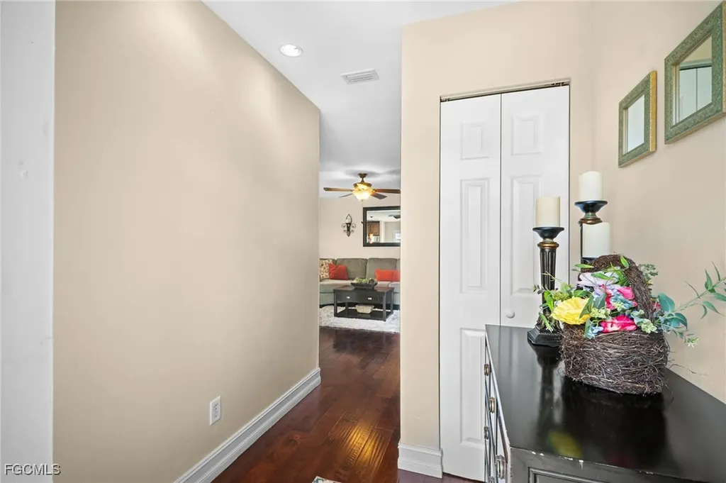 1424 Park Shore Circle Fort Myers FL 33901