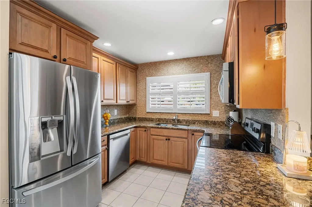 1424 Park Shore Circle Fort Myers FL 33901