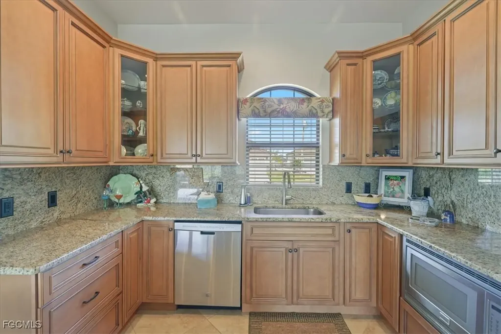 413 NW 39th Avenue Cape Coral FL 33993