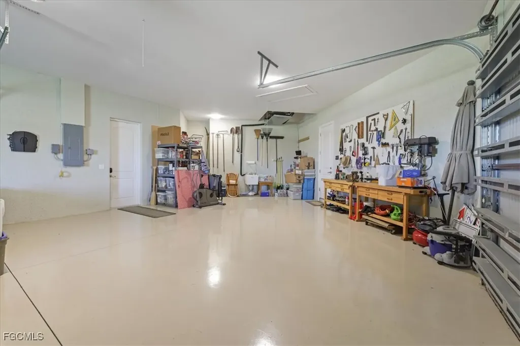 413 NW 39th Avenue Cape Coral FL 33993