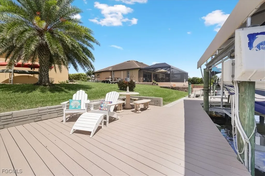 413 NW 39th Avenue Cape Coral FL 33993