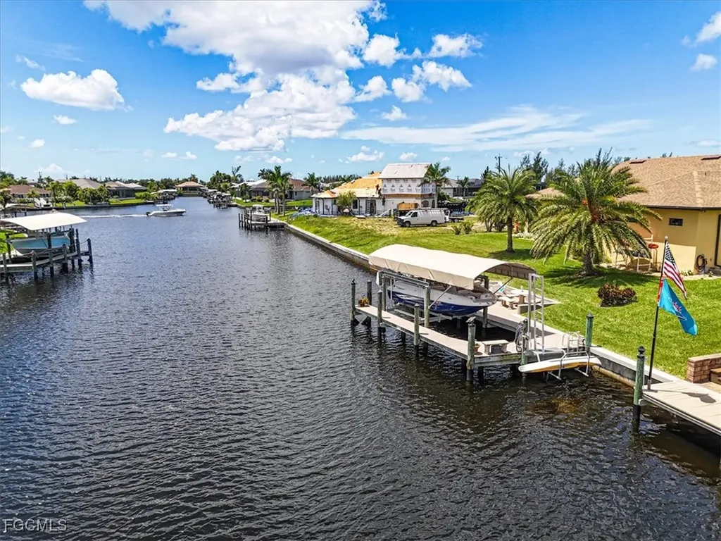 413 NW 39th Avenue Cape Coral FL 33993