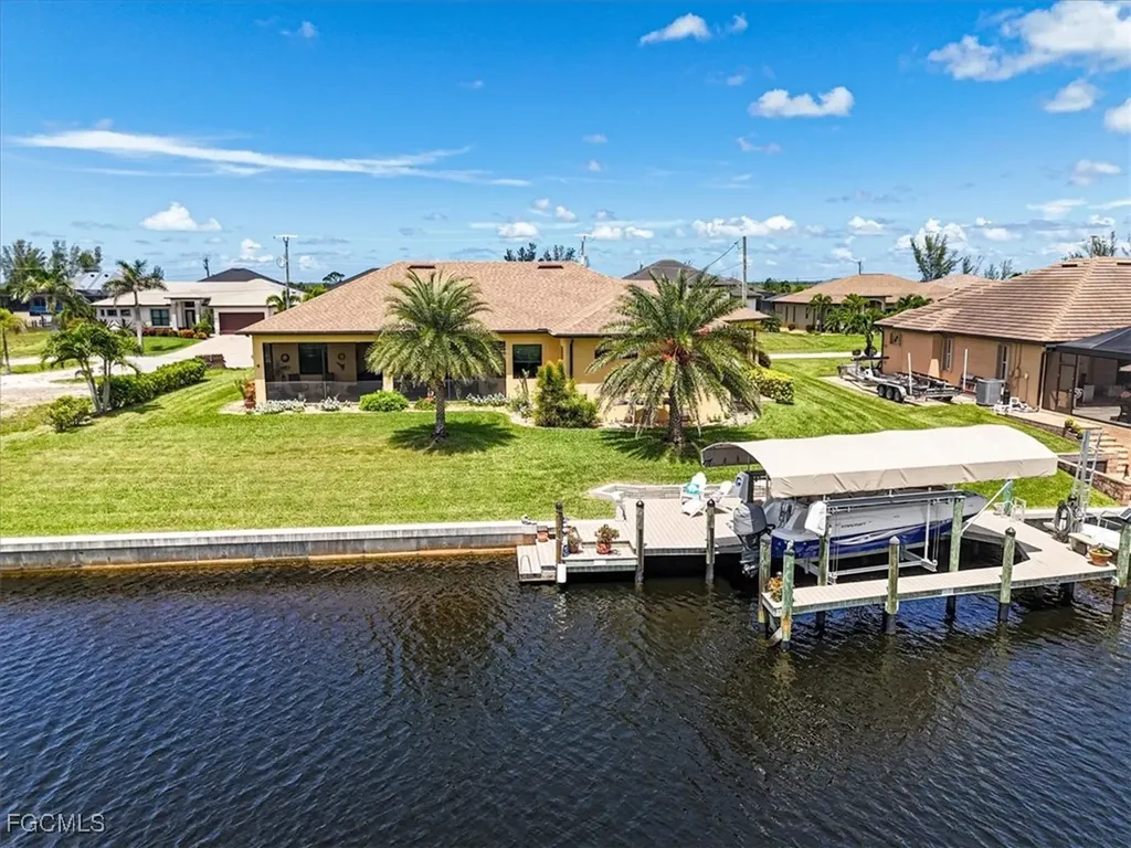 413 NW 39th Avenue Cape Coral FL 33993