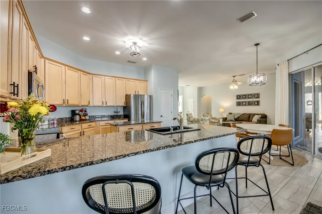 118 NE 21st Avenue Cape Coral FL 33909
