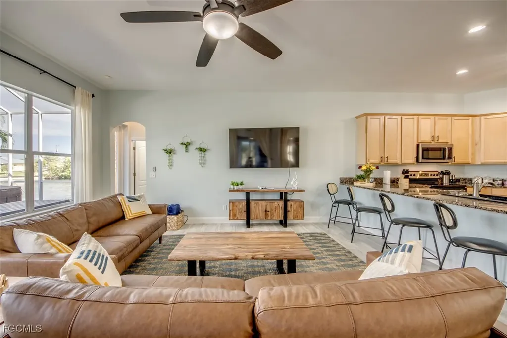 118 NE 21st Avenue Cape Coral FL 33909