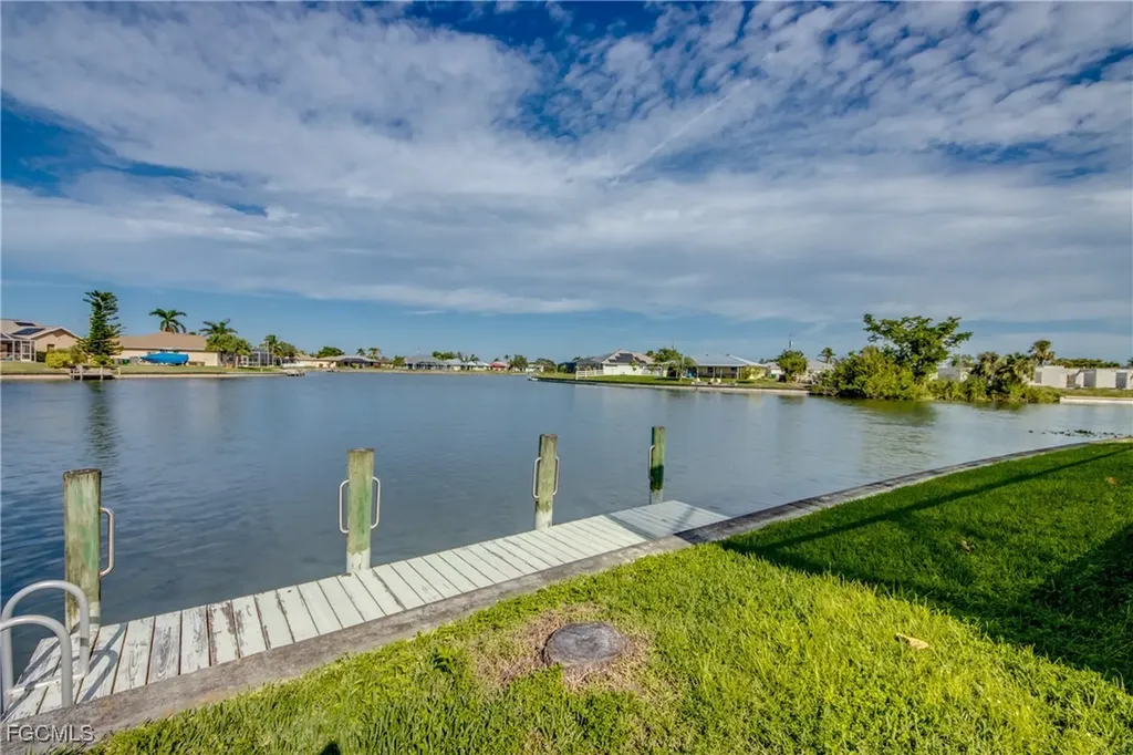 118 NE 21st Avenue Cape Coral FL 33909