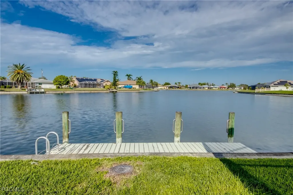 118 NE 21st Avenue Cape Coral FL 33909