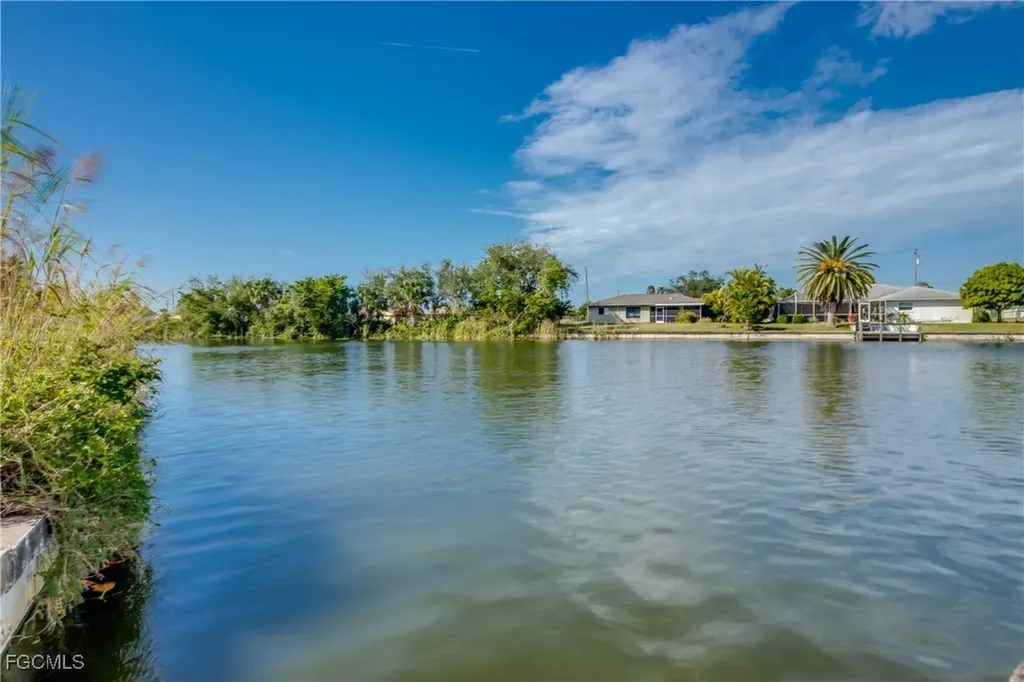 118 NE 21st Avenue Cape Coral FL 33909