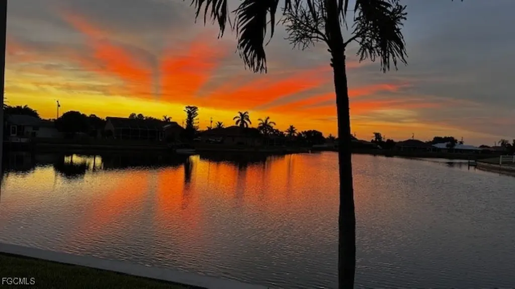 118 NE 21st Avenue Cape Coral FL 33909