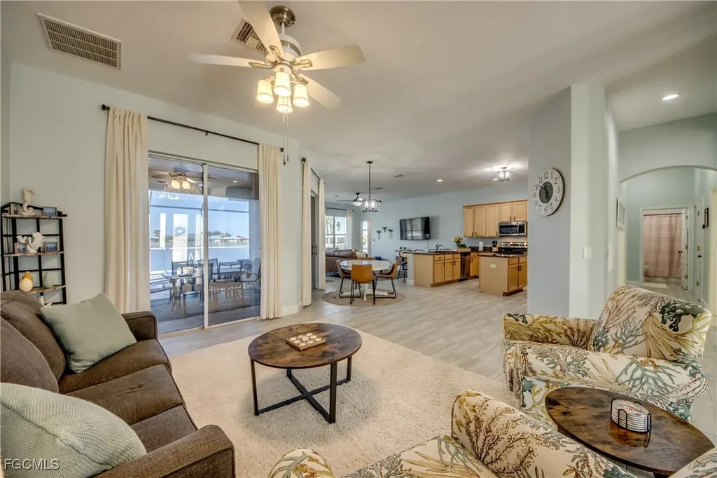 118 NE 21st Avenue Cape Coral FL 33909