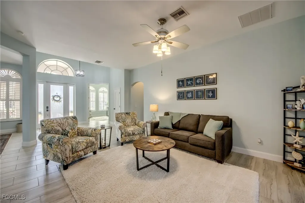 118 NE 21st Avenue Cape Coral FL 33909