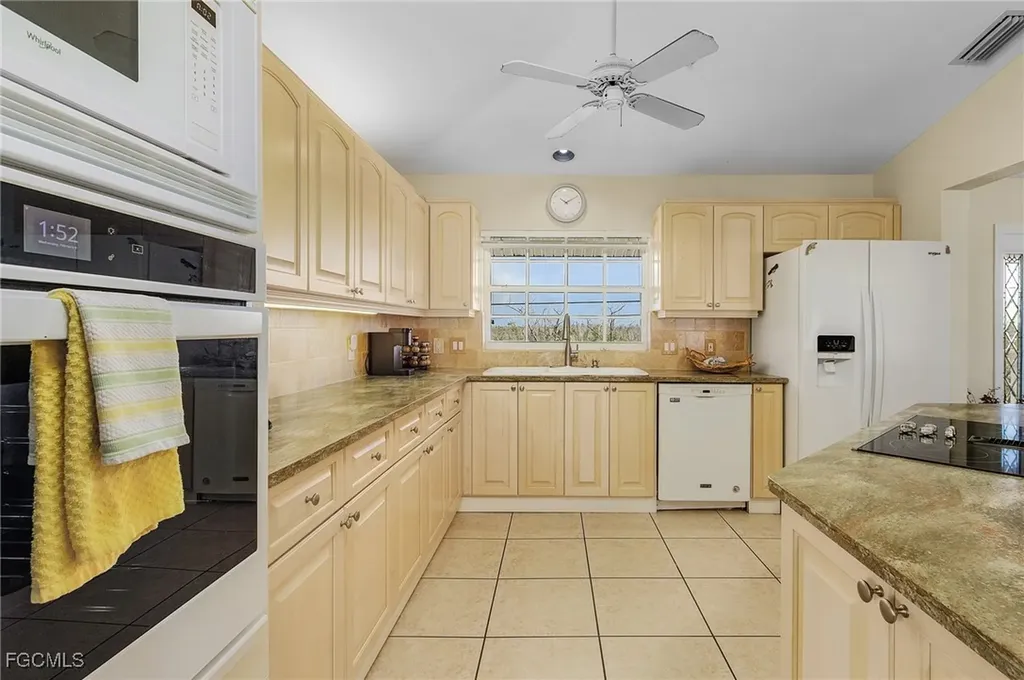 4011 Galt Island Avenue St. James City FL 33956