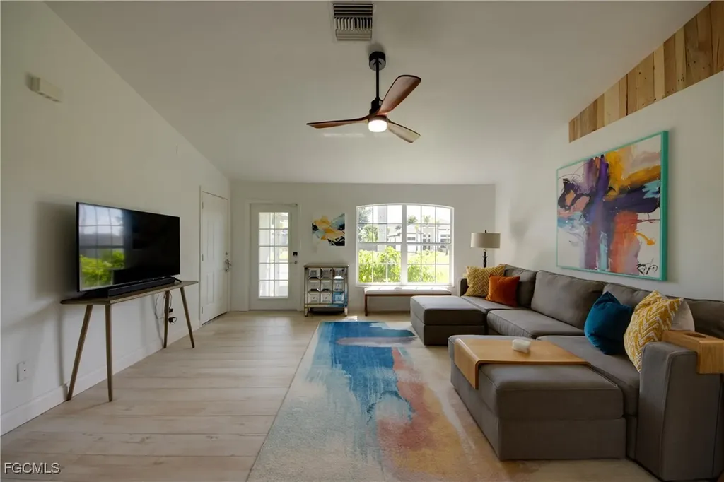 418 SW 19th Avenue Cape Coral FL 33991