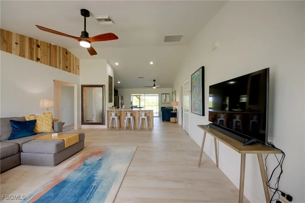 418 SW 19th Avenue Cape Coral FL 33991