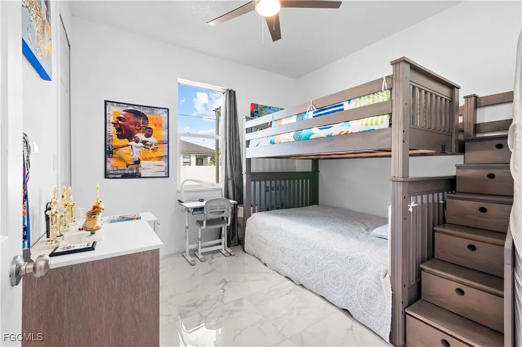 1516 NE 17th Avenue Cape Coral FL 33909