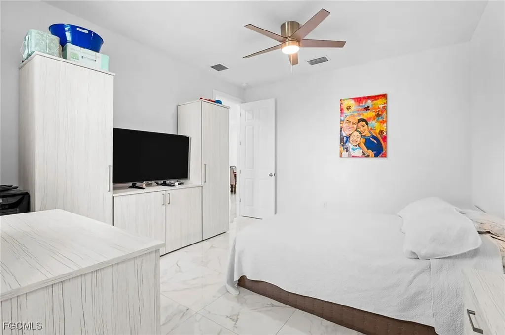 1516 NE 17th Avenue Cape Coral FL 33909