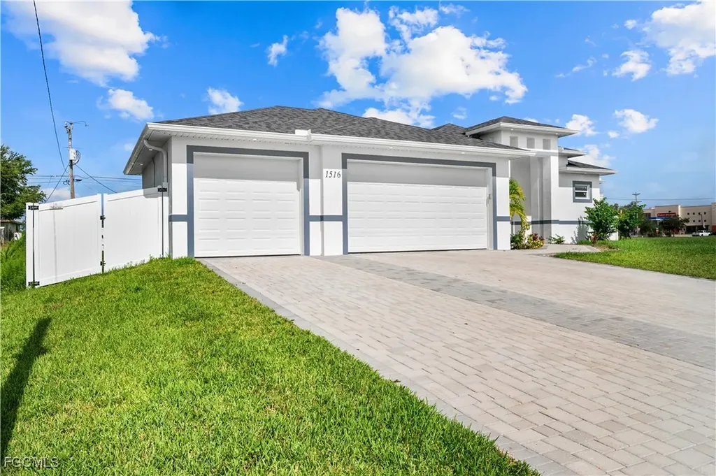 1516 NE 17th Avenue Cape Coral FL 33909