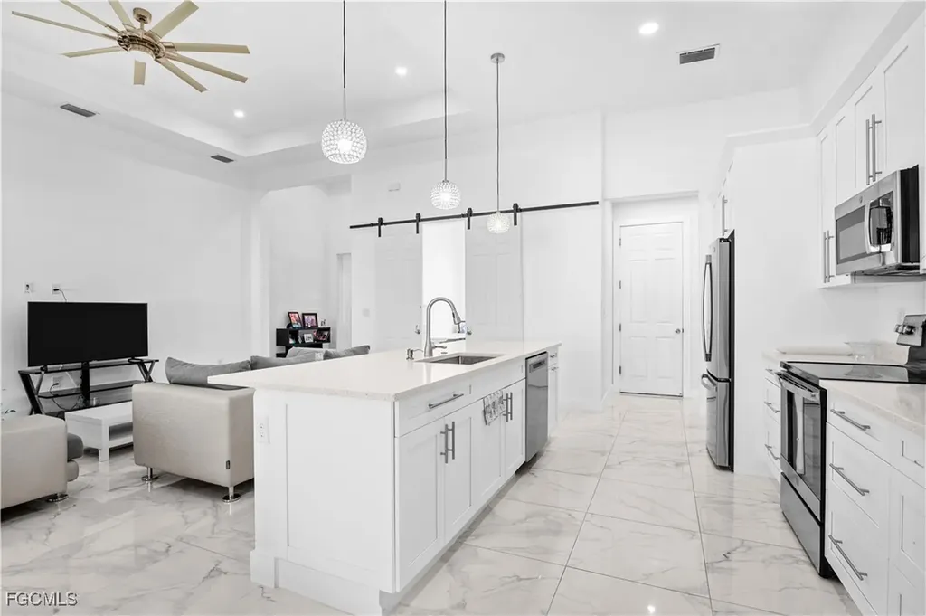 1516 NE 17th Avenue Cape Coral FL 33909