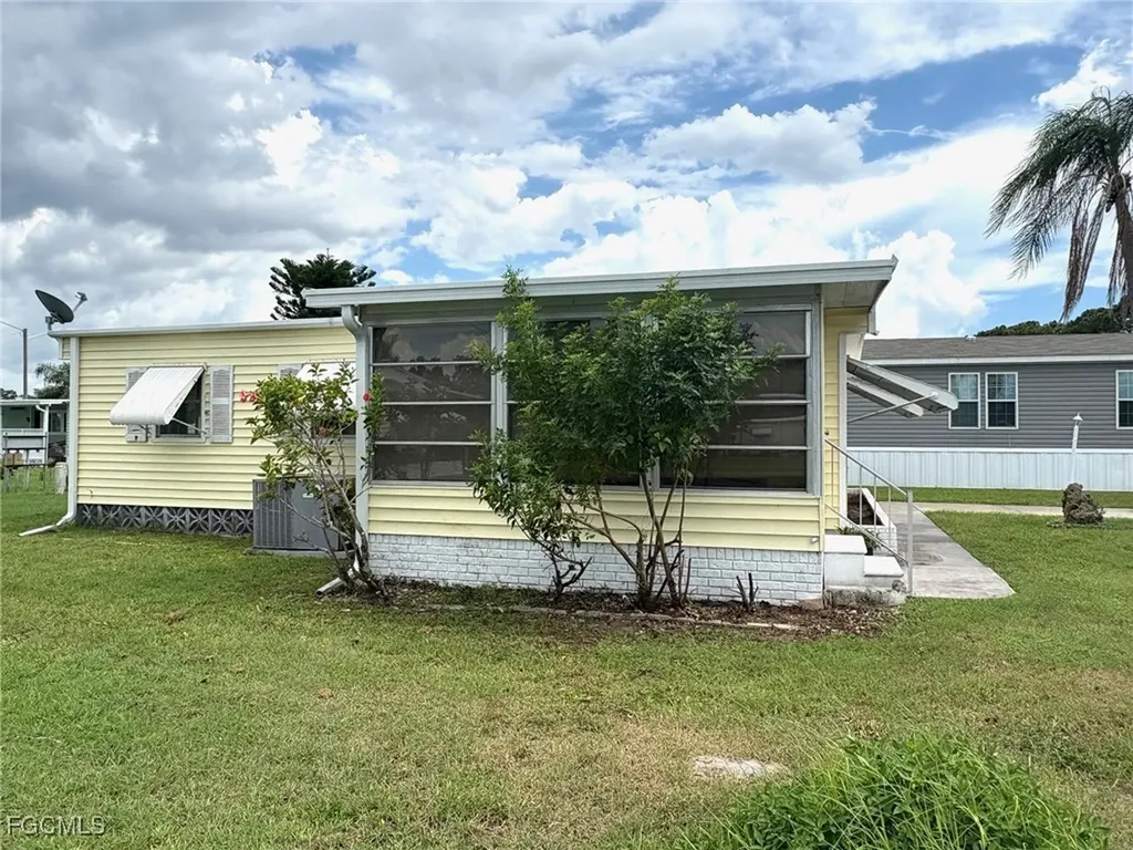 963 Idle Way Drive North Fort Myers FL 33917