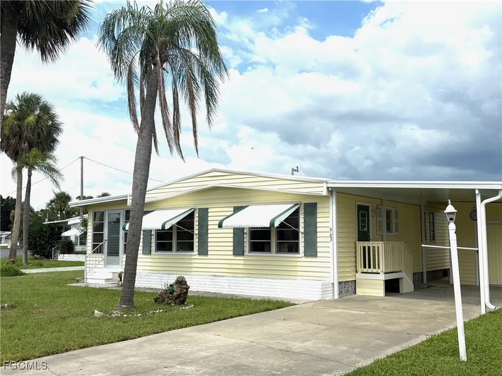 963 Idle Way Drive North Fort Myers FL 33917
