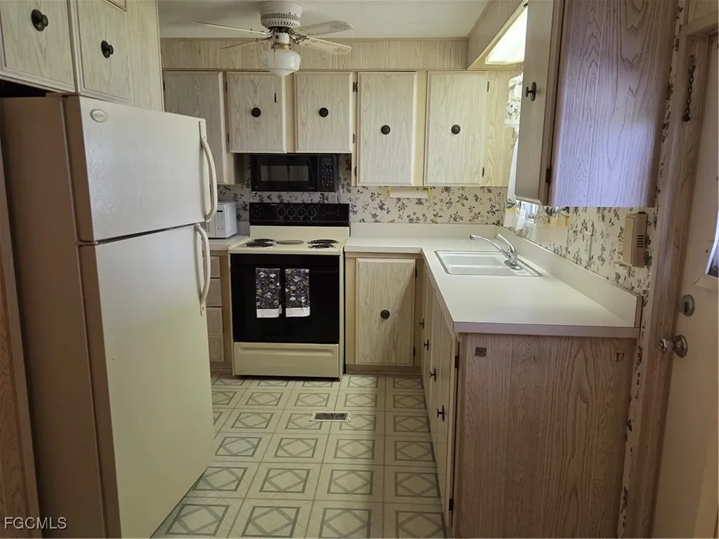 963 Idle Way Drive North Fort Myers FL 33917