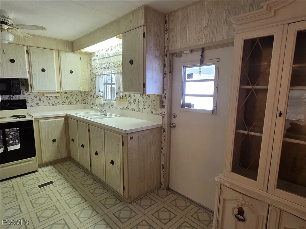 963 Idle Way Drive North Fort Myers FL 33917