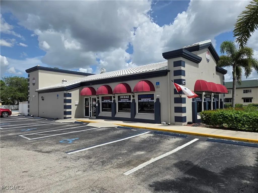 1217 Del Prado Boulevard S Cape Coral FL 33990