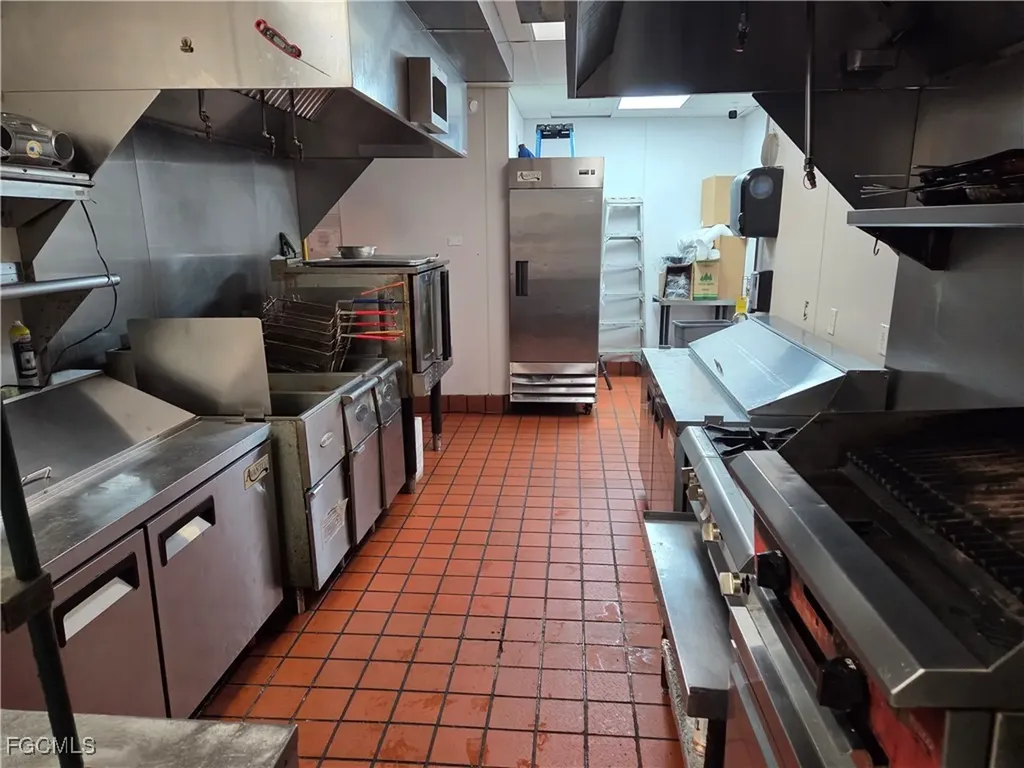 1217 Del Prado Boulevard S Cape Coral FL 33990
