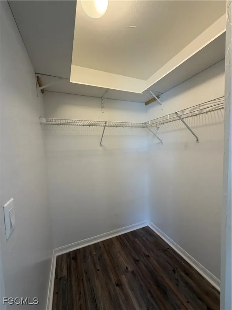 1418 Cape Coral Parkway W Cape Coral FL 33914