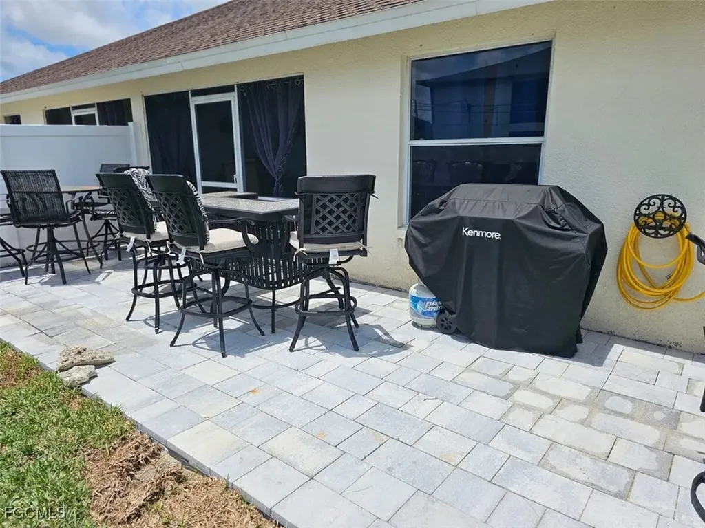 1418 Cape Coral Parkway W Cape Coral FL 33914