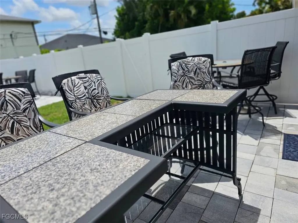1418 Cape Coral Parkway W Cape Coral FL 33914