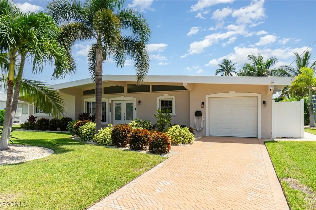 5283 Tiffany Court Cape Coral FL 33904