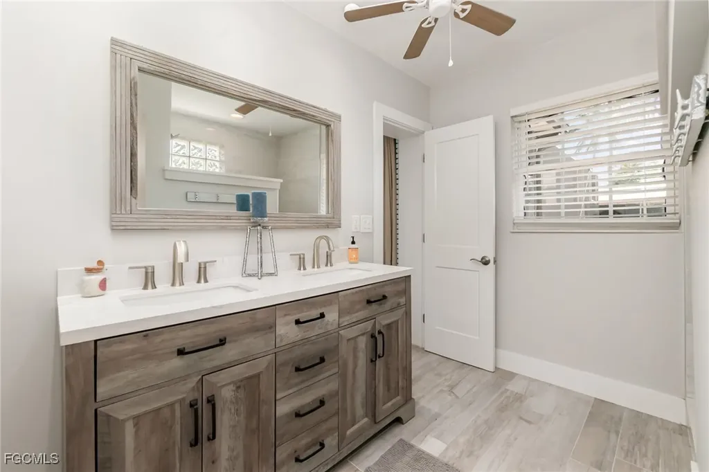 5283 Tiffany Court Cape Coral FL 33904