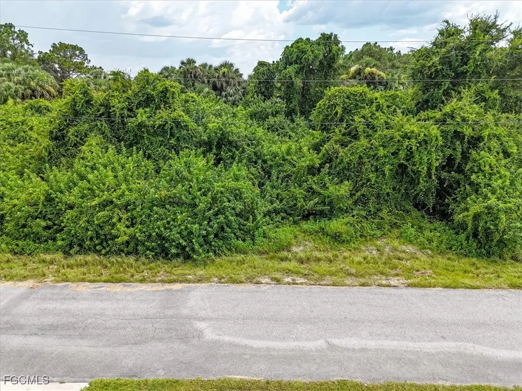 3707 6th Street W Lehigh Acres FL 33971